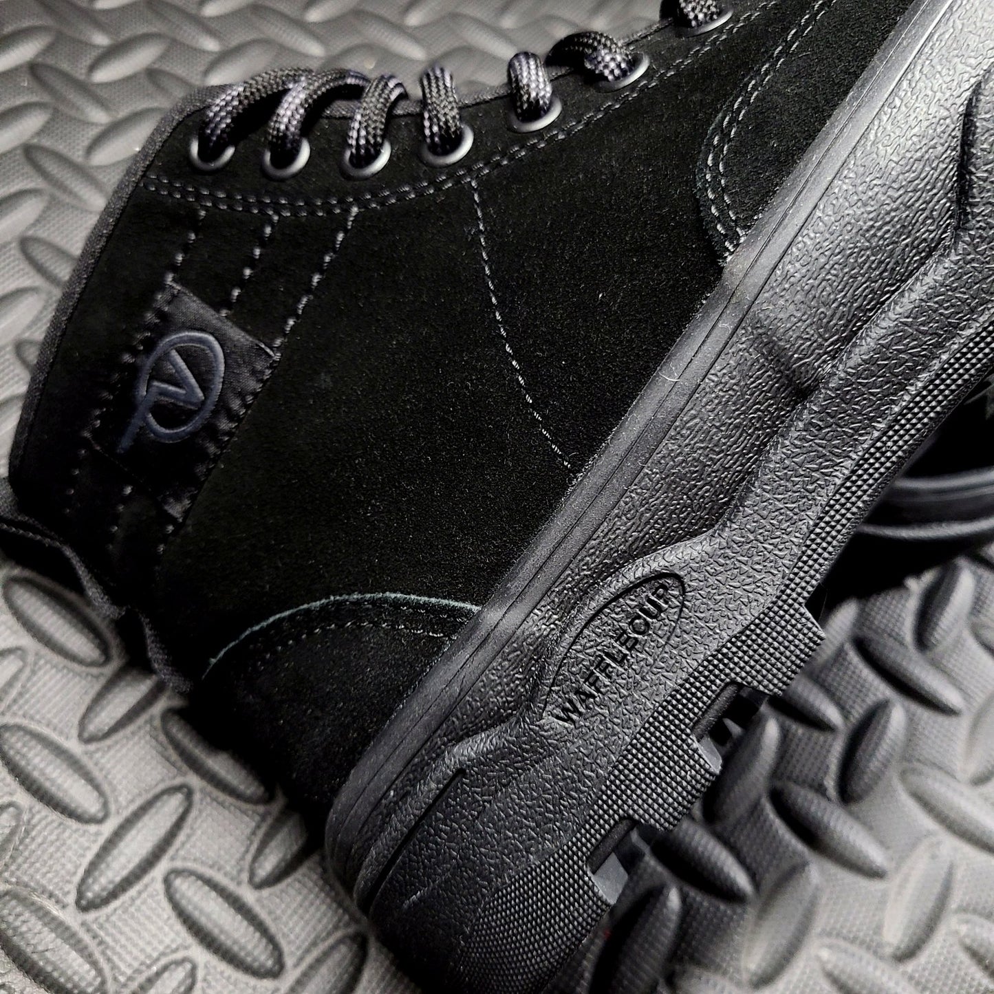 Vans SENTRY WC