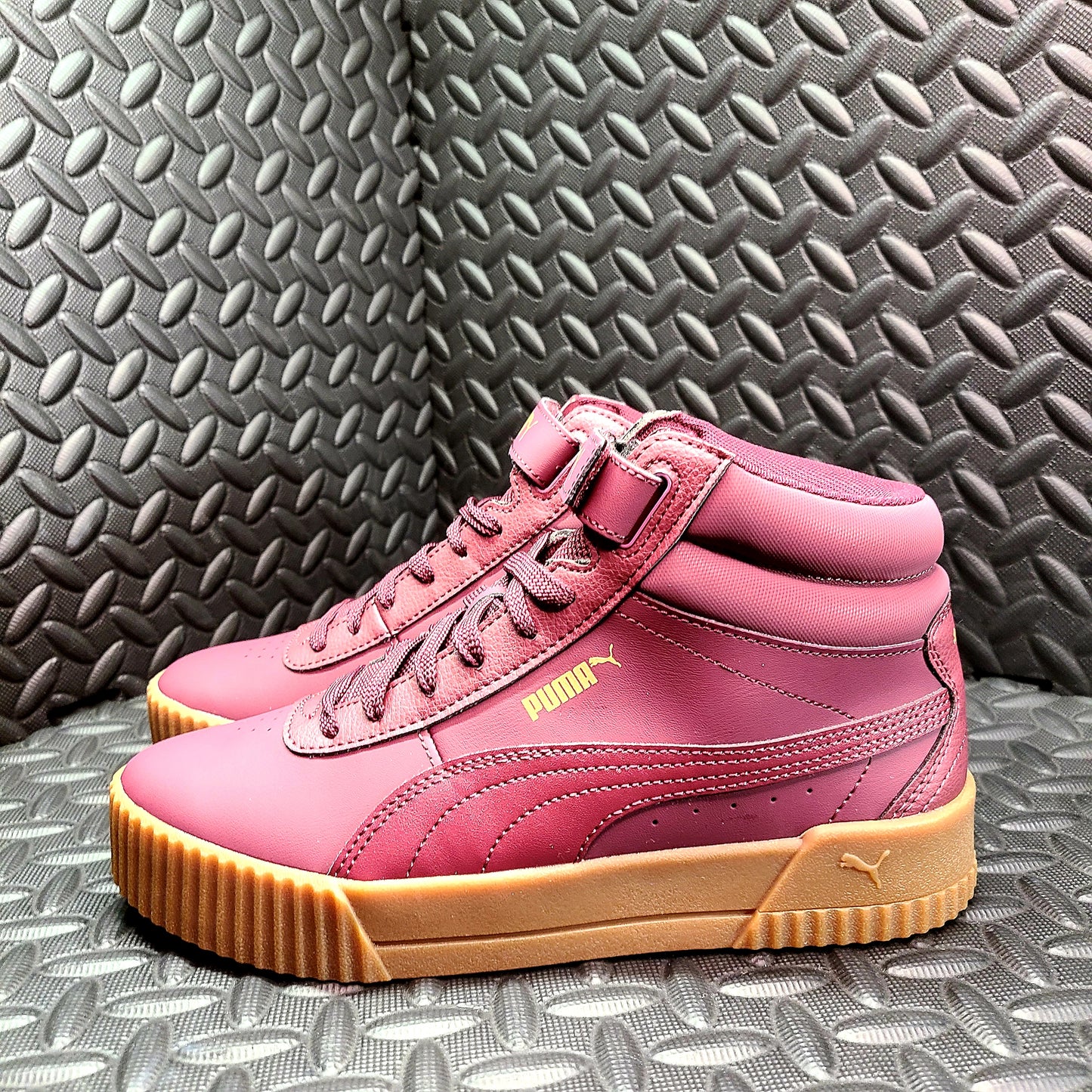 Puma CARINA