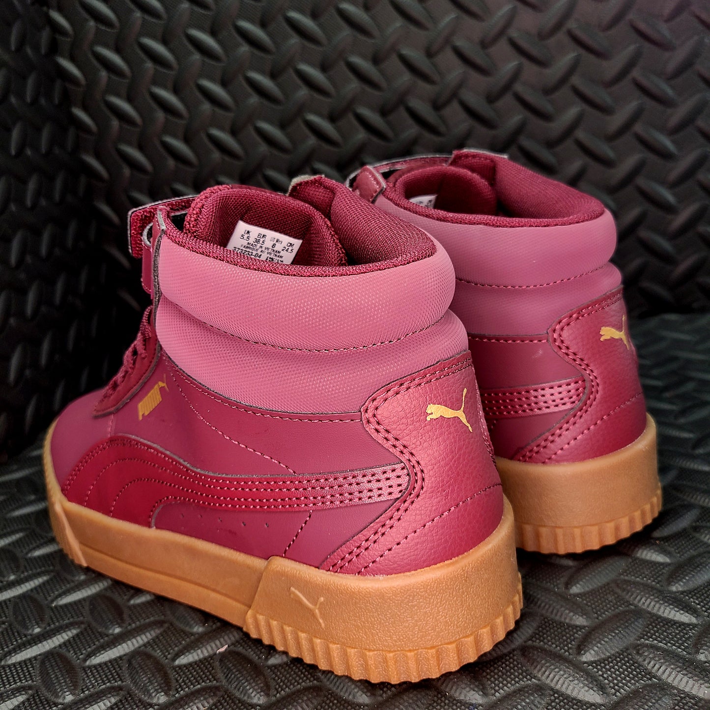 Puma CARINA